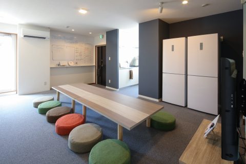 Simple Share180°岩塚