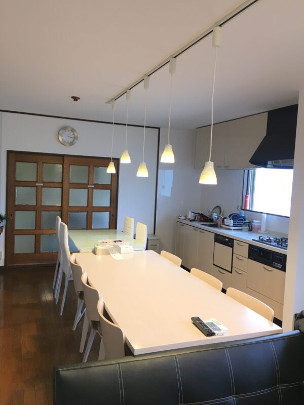 10-minute walk from Linimo Irigaike-Koen Station. A share house suitable for students＊