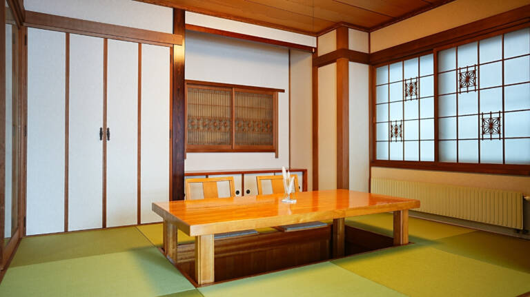 シェアハウス豆屋